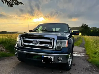 Gebraucht Ford F-150 325 PS (239 kW) 2013 Blau Pickup