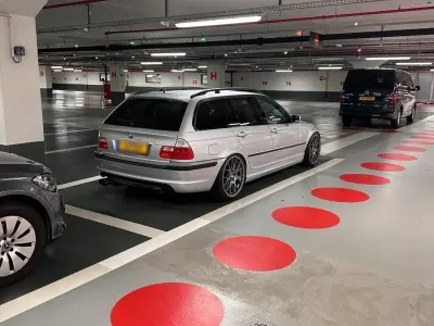 Gebraucht BMW 330 Sport Line 231 PS (169 kW) 2001 Silber Kombi