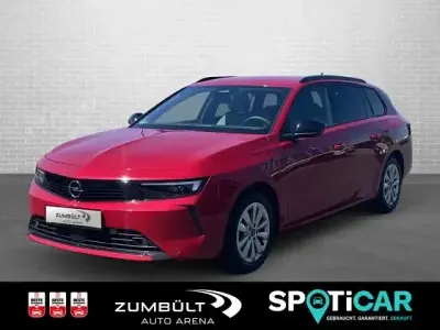Gebraucht Opel Astra Enjoy 110 PS (80 kW) 2024 Lackierung peperoncino red/typ Kombi
