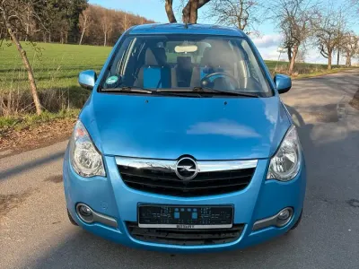Brugt Opel Agila 80 HK (58 kW) 2010 Blå Hatchback