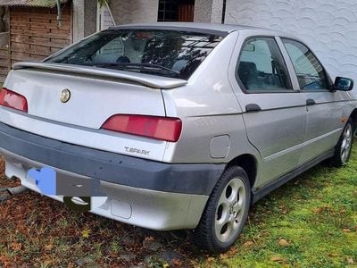 Usata Alfa Romeo 146 103 CV (75 kW) 1997 Argento Utilitaria