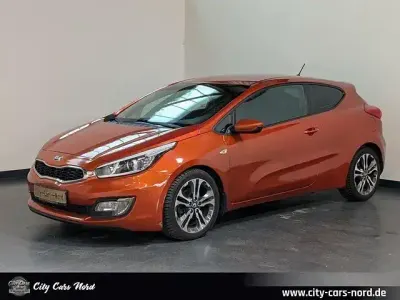 Gebraucht Kia ProCeed Edition 7 135 PS (99 kW) 2013 Orange Kleinwagen