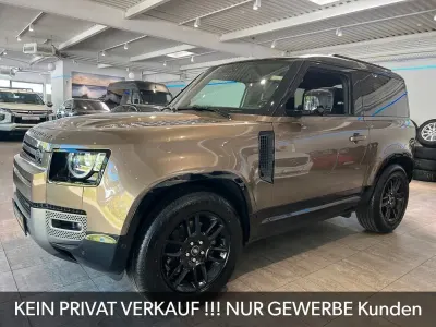 Usata Land Rover Defender Black Edition 200 CV (147 kW) 2021 Marrone SUV
