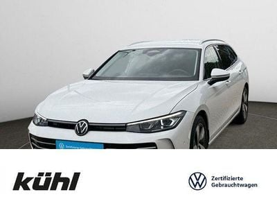 Gebraucht VW Passat Elegance 150 PS (110 kW) 2024 Weiß Kombi