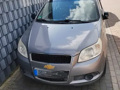 Używany Chevrolet Aveo 2009 Szary Sedan/Limuzyna