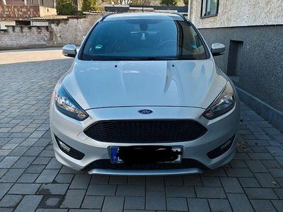 Second-hand Ford Focus ST-Line 125 CP (91 kW) 2017 Argintiu Break