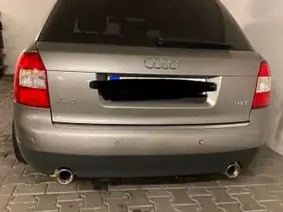 Gebraucht Audi A4 163 PS (119 kW) 2002 Grau Kombi