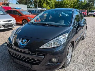 Gebraucht Peugeot 207 120 PS (88 kW) 2012 Schwarz Limousine