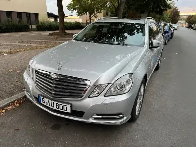 Gebraucht Mercedes 200 184 PS (135 kW) 2012 Silber Limousine