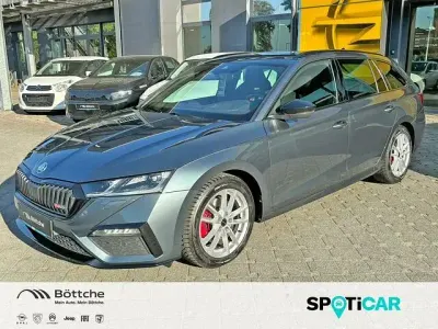 Gebraucht Skoda Octavia 200 PS (147 kW) 2022 Grau Kombi