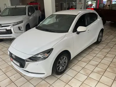 Gebraucht Mazda 2 Exclusive-Line 90 PS (66 kW) 2023 Weiß Kleinwagen