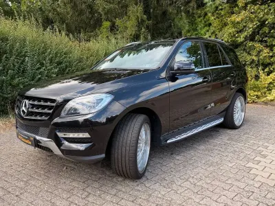 Gebraucht Mercedes ML350 258 PS (189 kW) 2013 Schwarz SUV