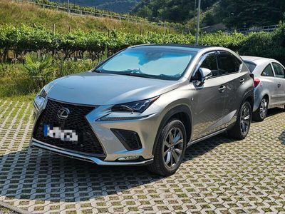 Lexus NX300h