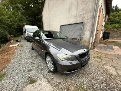 Gebraucht BMW 320 Sport Line 150 PS (110 kW) 2006 Grau Limousine