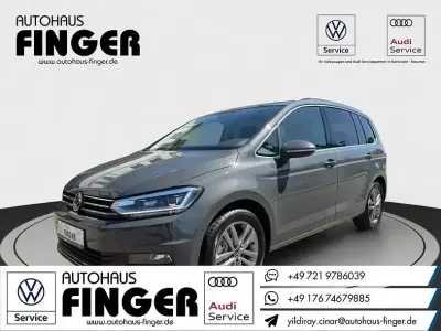 Neu VW Touran Highline 150 PS (110 kW) 2026 Dolphin grau met. Van / Kleinbus