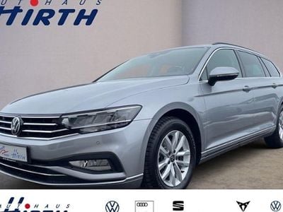 Silbern Gebraucht 2023 VW Passat Business Kombi | 28.162 € (Fairer Preis)