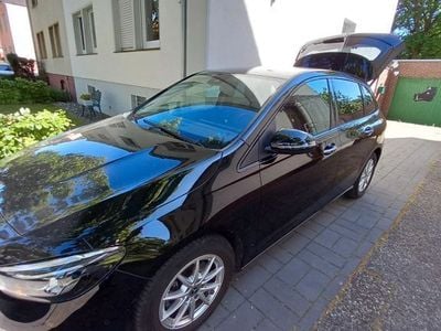 Mercedes B180