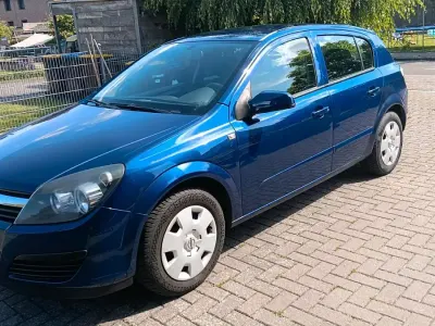 Gebraucht Opel Astra 90 PS (66 kW) 2006 Blau Limousine