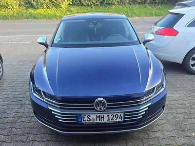 Blau Gebraucht 2019 VW Arteon Elegance Limousine | 30.000 € (Etwas zu teuer)