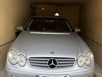 Gebraucht Mercedes CLK240 Avantgarde 170 PS (125 kW) 2002 Silber Coupé