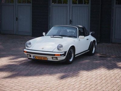 Weiß Gebraucht 1988 Porsche 911 | 67.900 €