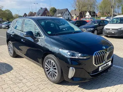 Gebraucht BMW 223 Active Tourer Luxury Line 218 PS (160 kW) 2023 Schwarz Van / Kleinbus