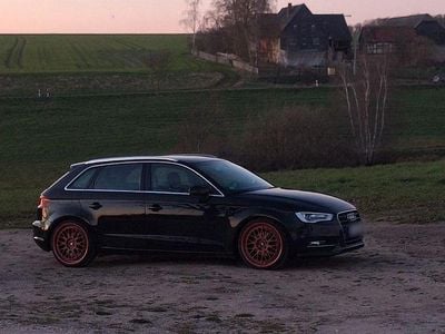 Begagnad Audi A3 Ambition 122 HK (89 kW) 2013 Svart Sedan