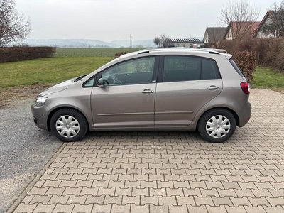 Beige Gebraucht 2011 VW Golf VI Style Kleinwagen | 6.500 € (Fairer Preis)