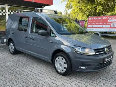 Używany VW Caddy Maxi 102 KM (75 kW) 2017 Szary Minivan