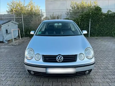Gebraucht VW Polo 64 PS (47 kW) 2002 Grau Kleinwagen