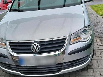 Gebraucht VW Touran 2008 Silber Van / Kleinbus