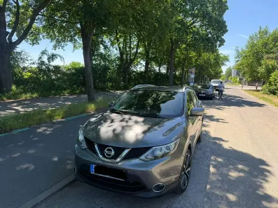 Gebraucht Nissan Qashqai 360º 116 PS (85 kW) 2015 Grau SUV