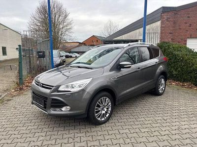 Gebraucht Ford Kuga Titanium 163 PS (119 kW) 2014 Grau SUV