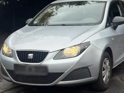Gebraucht Seat Ibiza 69 PS (50 kW) 2011 Silber Coupé