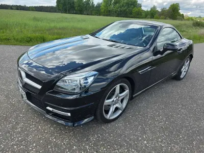 Używany Mercedes SLK350 306 KM (225 kW) 2014 Czarny Kabriolet