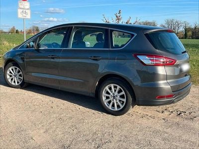 Gebraucht Ford S-MAX Titanium 150 PS (110 kW) 2015 Grau Van / Kleinbus