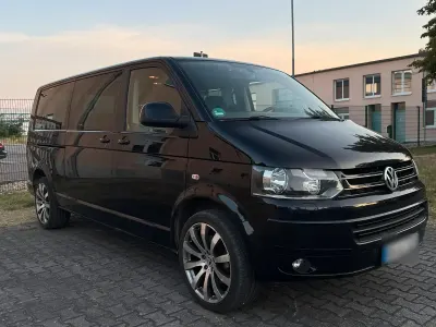 Gebraucht VW Caravelle 140 PS (102 kW) 2011 Schwarz Van