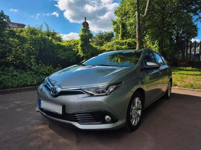 Toyota Auris Touring Sports