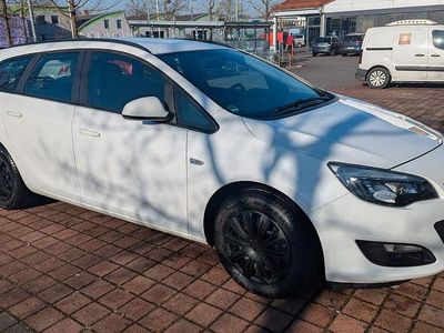 Gebraucht Opel Astra 136 PS (100 kW) 2016 Weiß Kombi