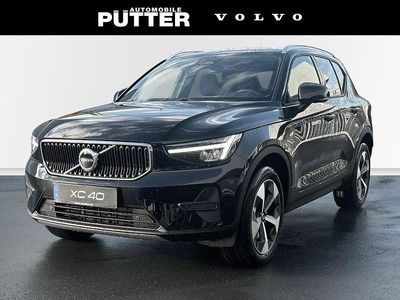Neu Volvo XC40 Core 163 PS (119 kW) 2025 Metallic (schwarz SUV