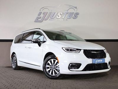 Gebraucht Chrysler Pacifica Limited 264 PS (194 kW) 2023 Weiß Van