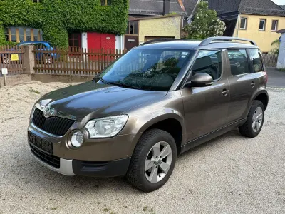 Gebraucht Skoda Yeti Easy 110 PS (80 kW) 2013 Braun SUV