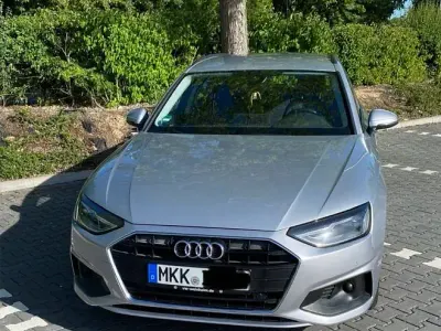 Gebraucht Audi A4 163 PS (119 kW) 2021 Silber Kombi