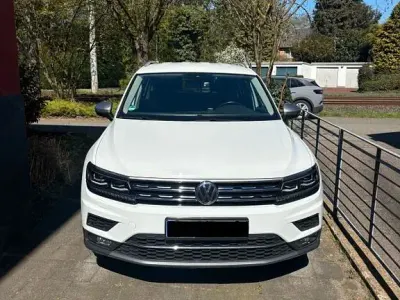 Gebraucht VW Tiguan Allspace IQ Drive 150 PS (110 kW) 2019 Weiß SUV