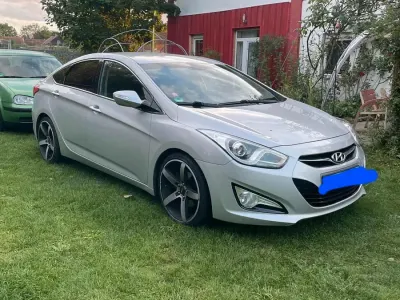 Gebraucht Hyundai i40 135 PS (99 kW) 2012 Grau Limousine