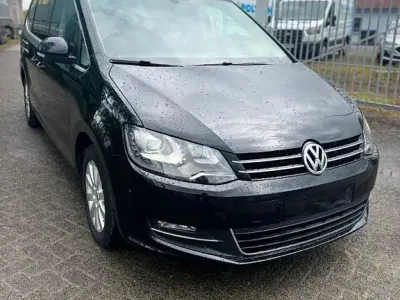 Gebraucht VW Sharan Comfortline 140 PS (102 kW) 2015 Schwarz Van / Kleinbus
