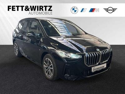 Saphirschwarz Gebraucht 2025 BMW 220 Active Tourer M Sport Van / Kleinbus | 29.800 € (Guter Preis)