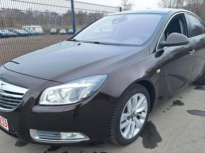 Braun Gebraucht 2013 Opel Insignia Limousine | 7.999 € (Fairer Preis)