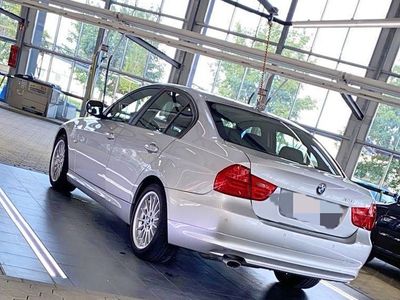 gebraucht BMW 318 i Lci 3er e90