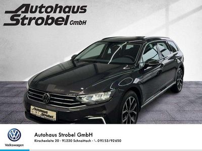 Mangangrau metallic Gebraucht 2022 VW Passat GTE Kombi | 28.990 € (Etwas zu teuer)